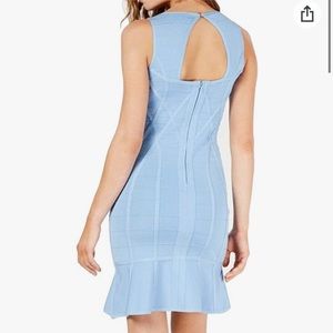 💚HP💚 GUESS Flounce Bodycon Dress